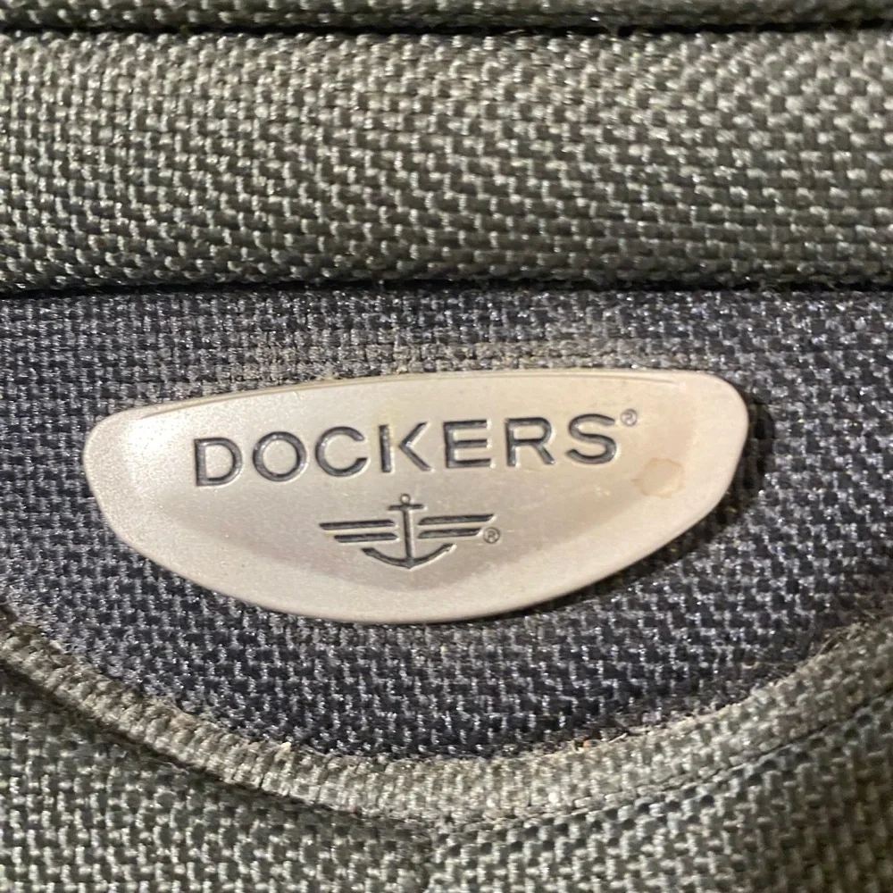 Dockers Dark Gray Men's Messenger Bag (PS)